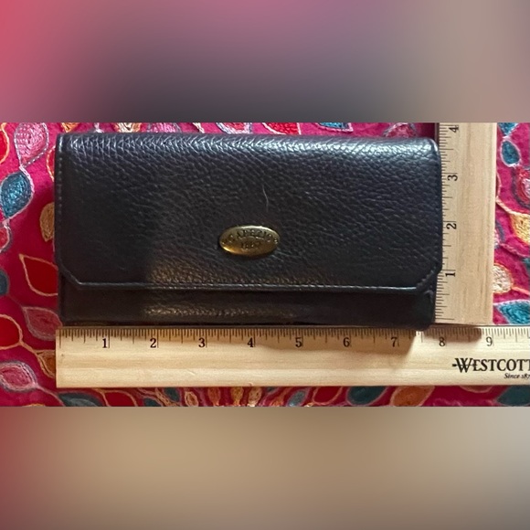 Black leather Capezio wallet. Measures about 7 x 4“. EUC - Picture 5 of 12